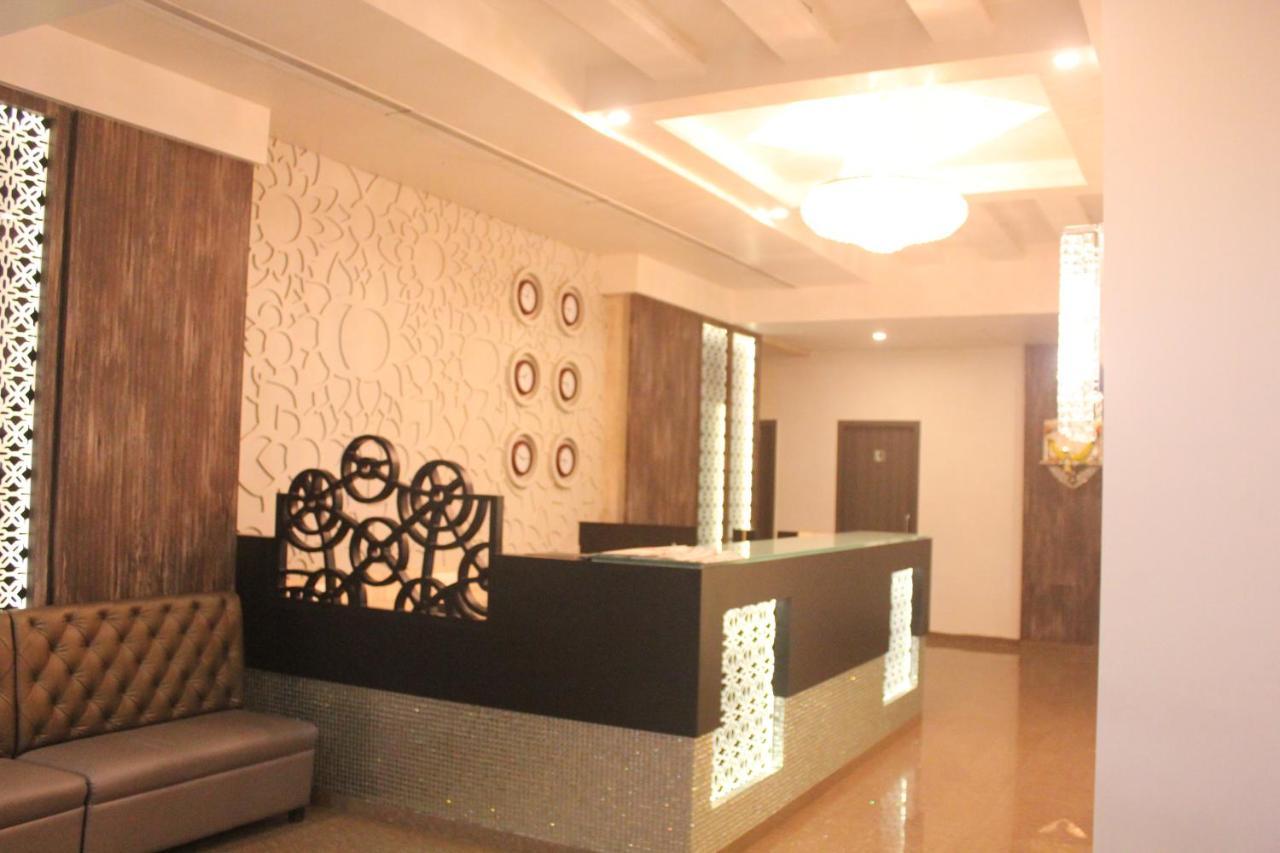 Hotel Nimantran Navi Mumbai Exterior foto