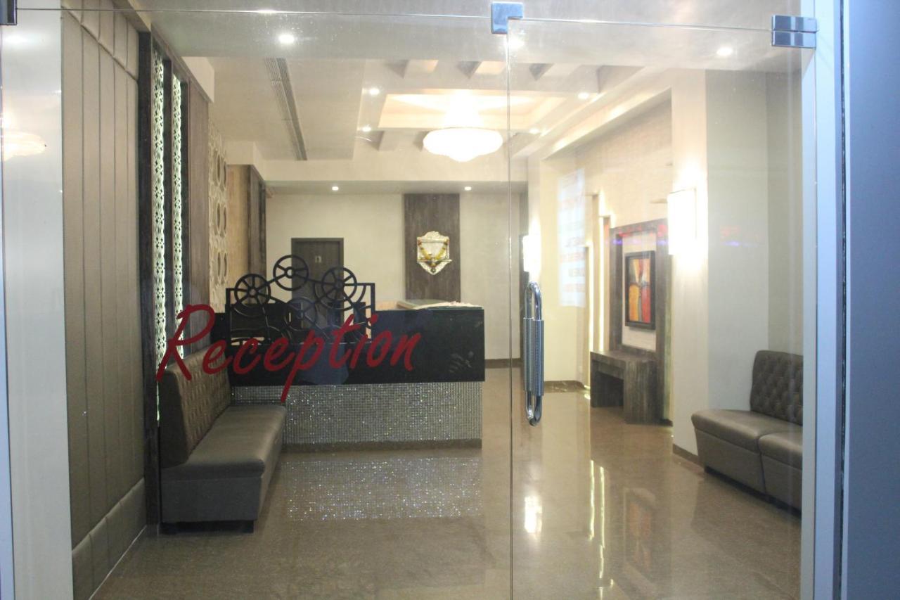 Hotel Nimantran Navi Mumbai Exterior foto