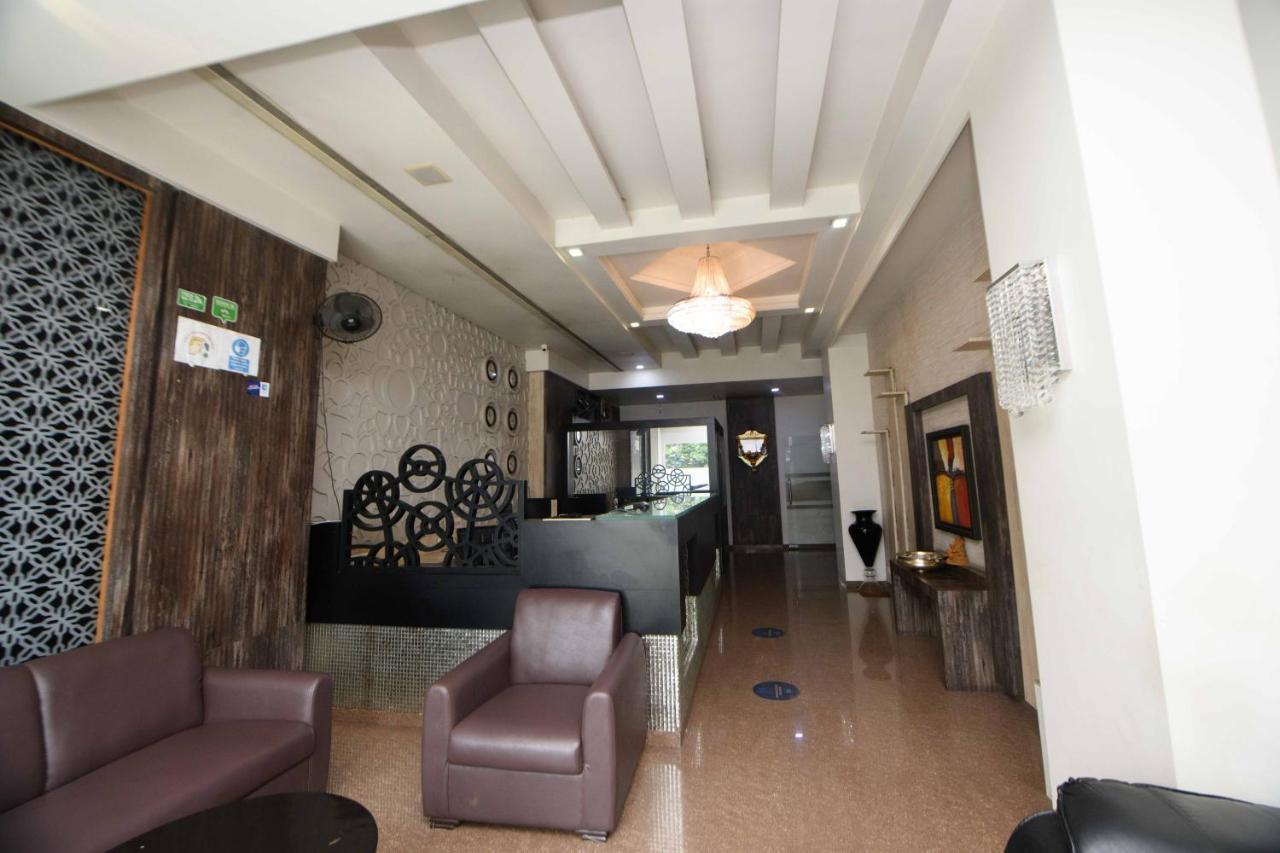 Hotel Nimantran Navi Mumbai Exterior foto